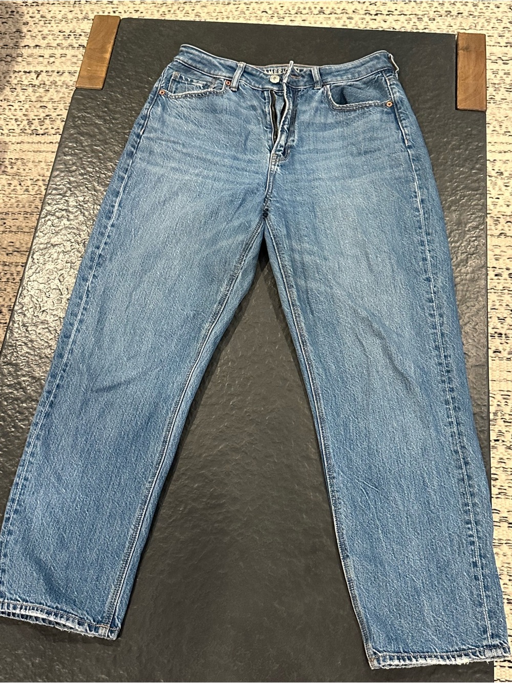 AEO Classic Light Blue Mom Jeans